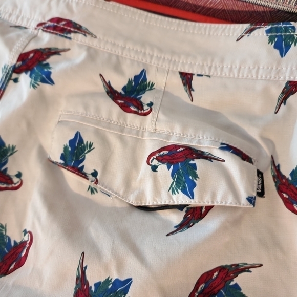VANS Rager Boardshorts 8" Parrot Print Sz 33 see pics/read descrip - Picture 12 of 13